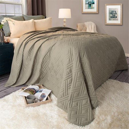 LAVISH HOME 102 x 86 in. Solid Color Bed QuiltGreen King Size 66-40-K-G